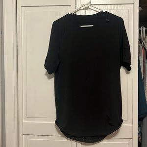 Lululemon Men’s T Shirt Black Size Large
